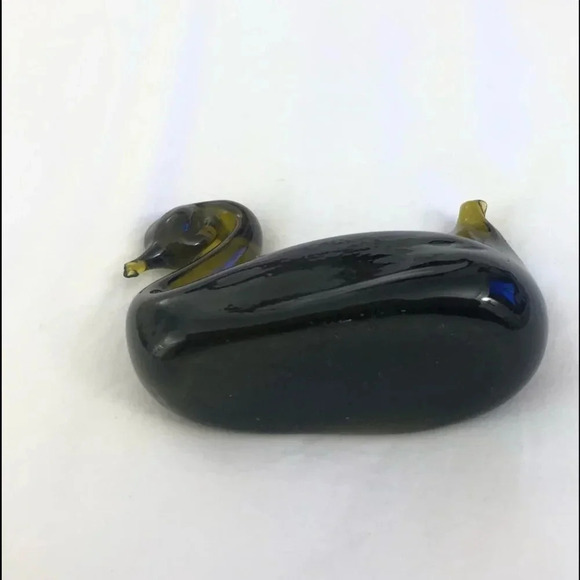 Vintage Avocado Green Glass Swan Figurine - Picture 7 of 7